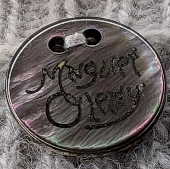 Margaret O’Leary cashmere boxy waffle sweater in silver - Picture 3 of 3